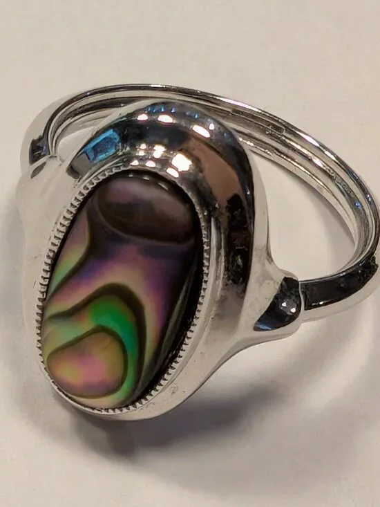 Vintage Avon Abalone Shell Ring: Silver Tone - Picture 3 of 4
